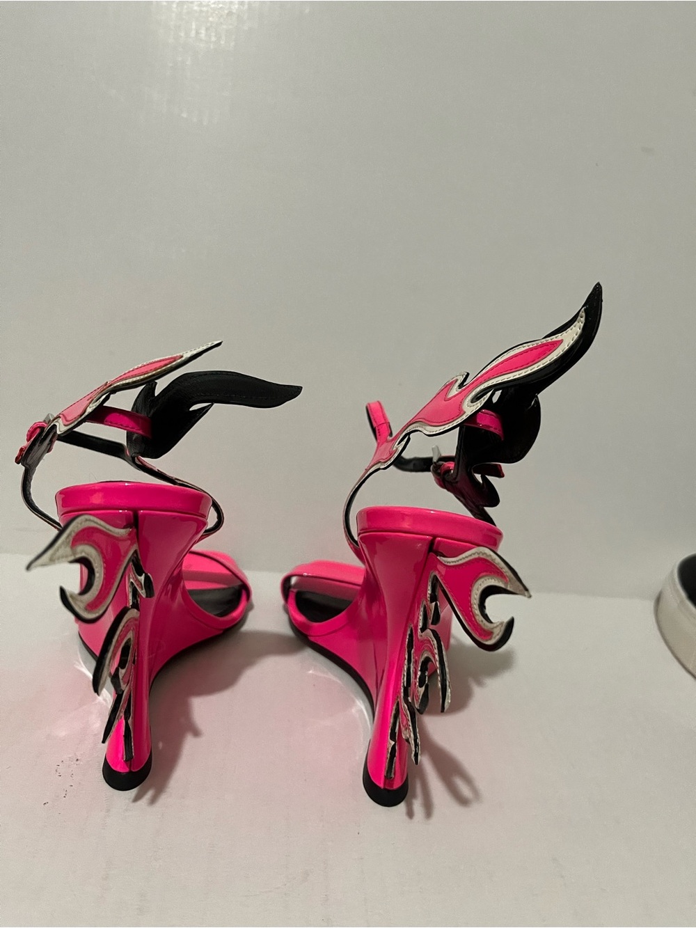 Prada Neon Pink Flame Wedge Sandals with Black & Silver Accents - Picture 3 of 10